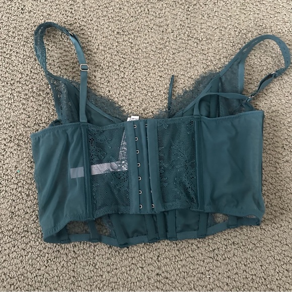 Victorias Secret corset - Picture 2 of 2